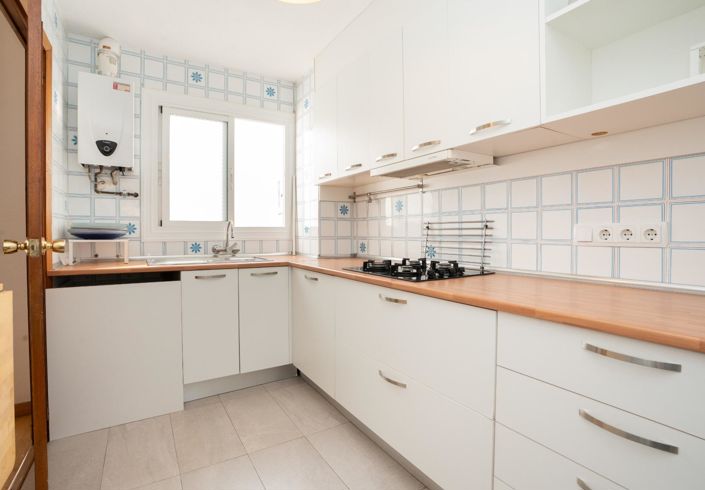 Image No.21-3 Bed Apartment for sale