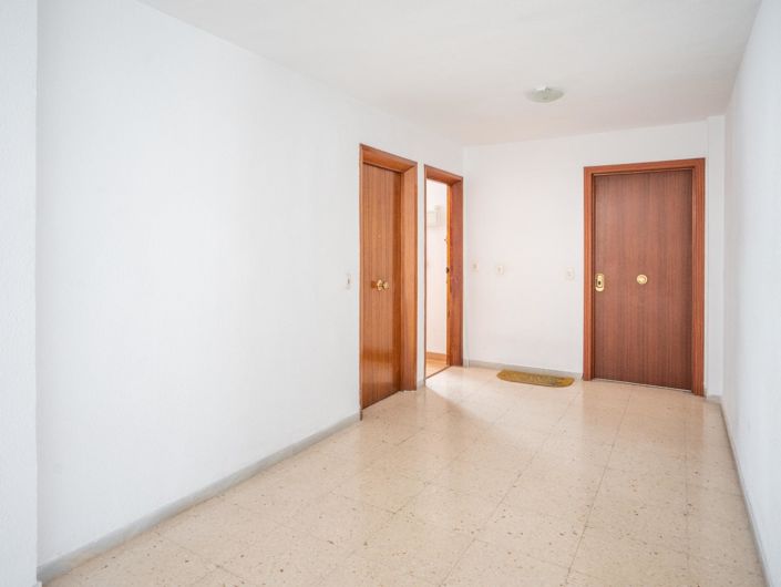 Image No.31-3 Bed Apartment for sale