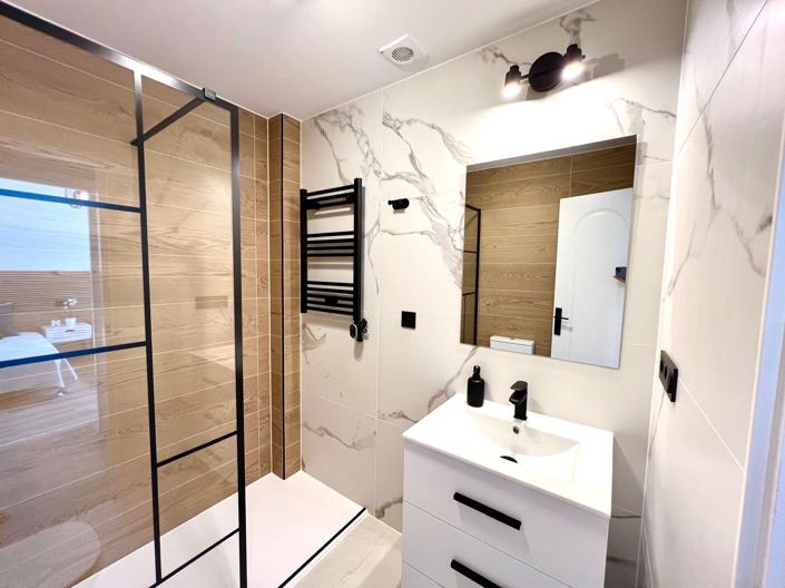 Image No.29-3 Bed Townhouse for sale