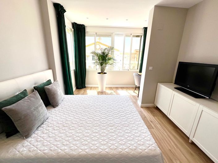 Image No.30-3 Bed Townhouse for sale