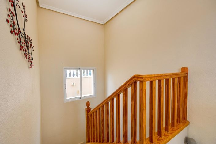 Image No.21-3 Bed Villa for sale