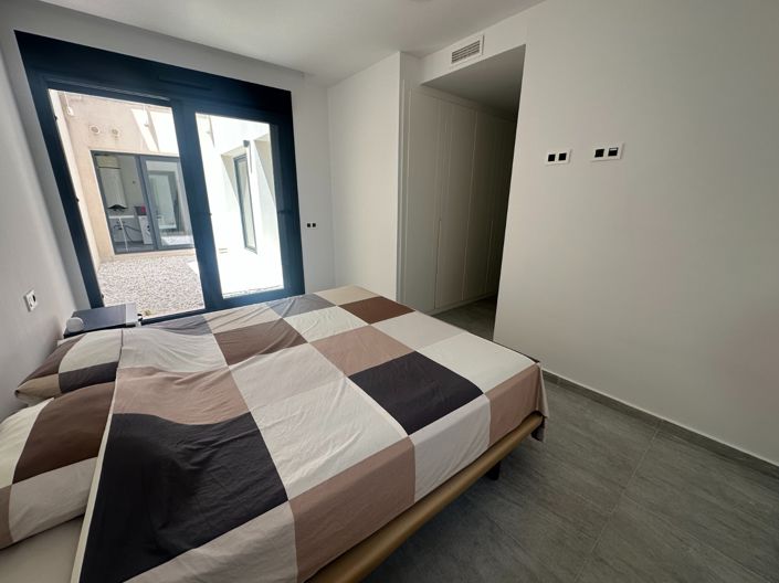 Image No.29-5 Bed Villa for sale