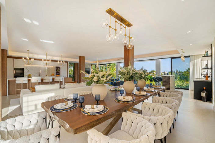 Image No.2-6 Bed Villa for sale