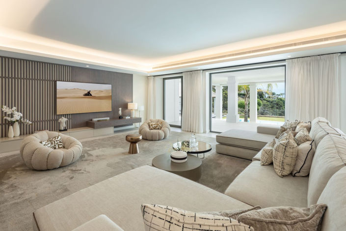 Image No.9-5 Bed Villa for sale