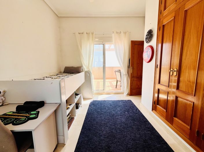 Image No.15-5 Bed Villa for sale