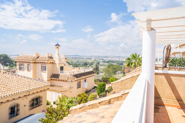 Image No.28-4 Bed Townhouse for sale