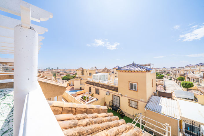 Image No.29-4 Bed Townhouse for sale