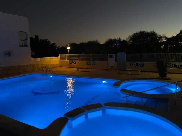 Image No.1-2 Bed House for sale