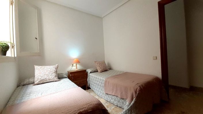 Image No.29-4 Bed Apartment for sale