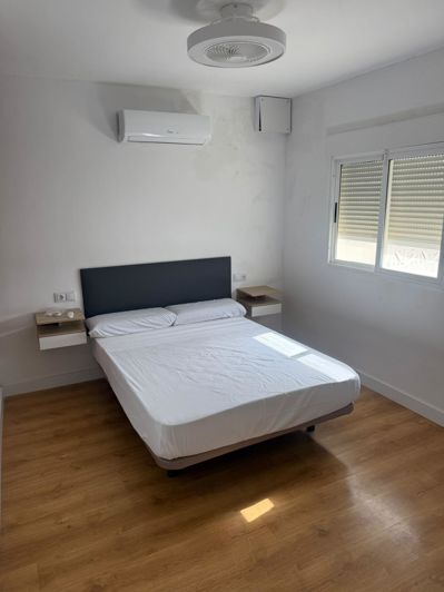 Image No.19-3 Bed Townhouse for sale