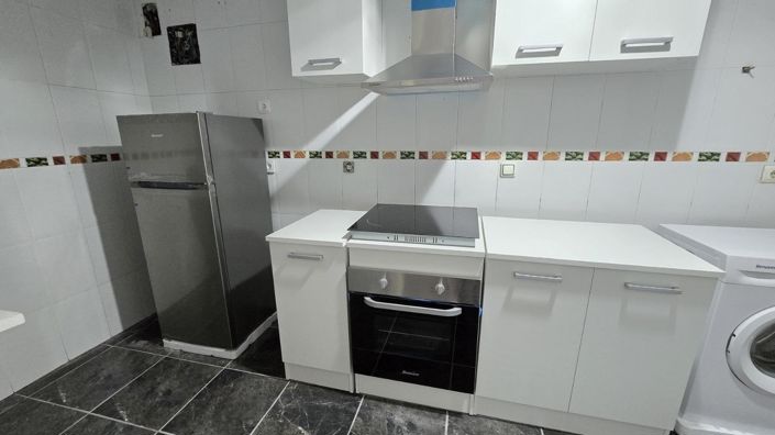 Image No.9-3 Bed Apartment for sale