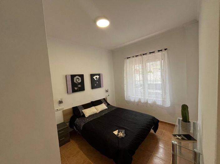 Image No.8-3 Bed Duplex for sale