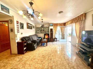 3 Bed Apartment for sale