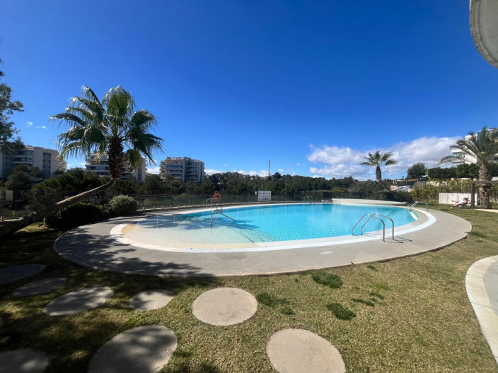 Image No.20-3 Bed Apartment for sale