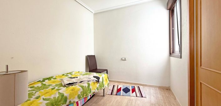 Image No.13-3 Bed Apartment for sale