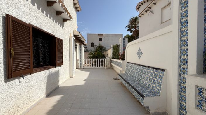 Image No.39-4 Bed Villa for sale