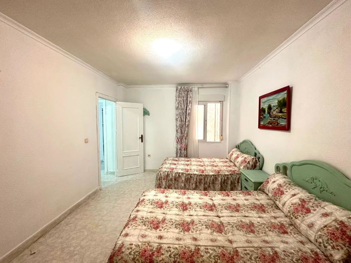 Image No.12-3 Bed Apartment for sale