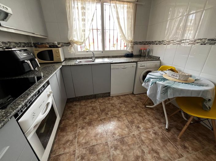 Image No.14-3 Bed Property for sale