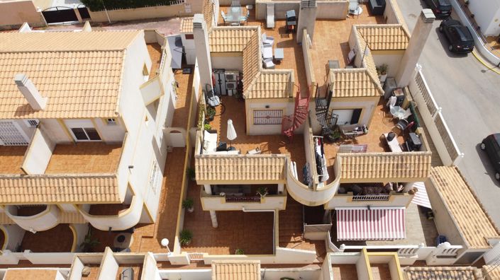 Image No.28-3 Bed Property for sale