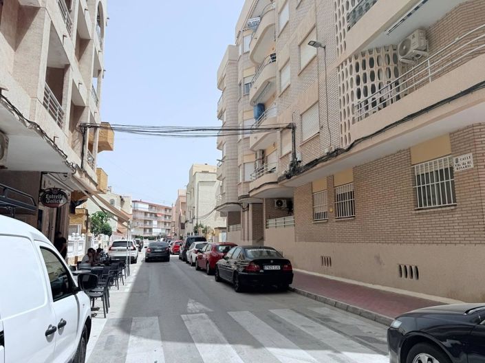 Image No.30-3 Bed Apartment for sale