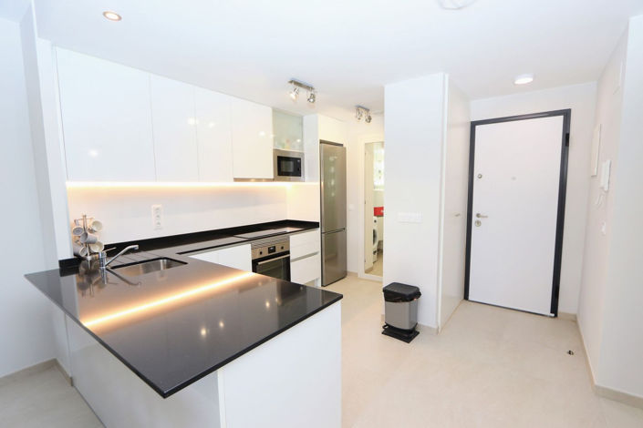 Image No.17-3 Bed Apartment for sale