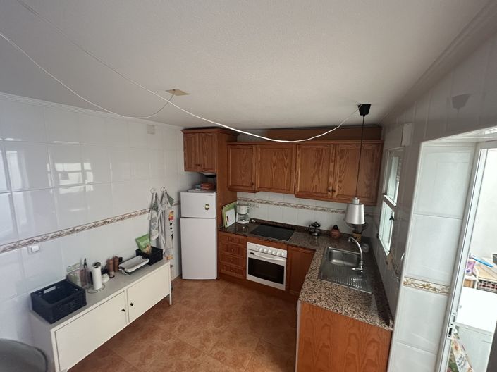 Image No.6-2 Bed Townhouse for sale