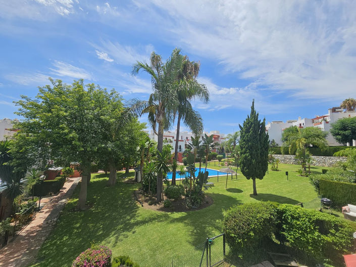 Image No.1-4 Bed Townhouse for sale