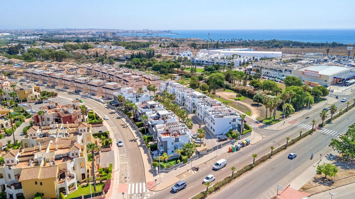 Image No.32-2 Bed Bungalow for sale