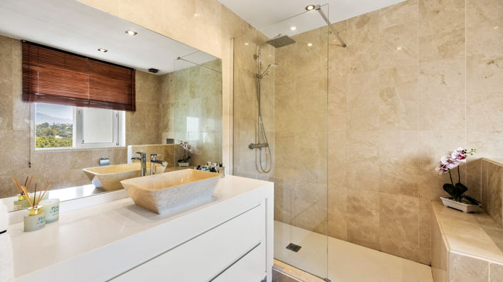 Image No.18-5 Bed Villa for sale