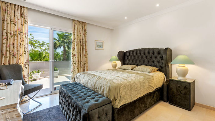 Image No.27-5 Bed Villa for sale