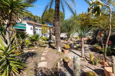 4 Bed Villa for sale