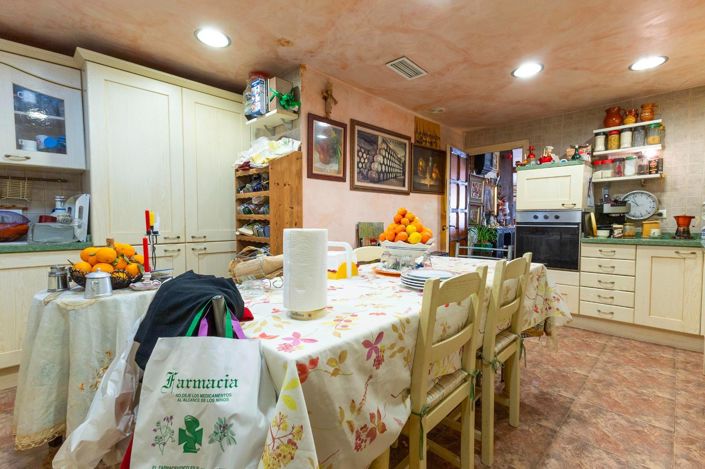 Image No.11-4 Bed Villa for sale