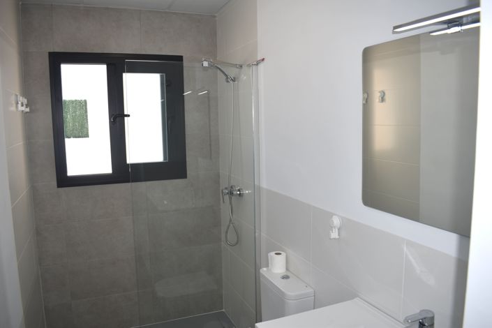 Image No.18-3 Bed Villa for sale