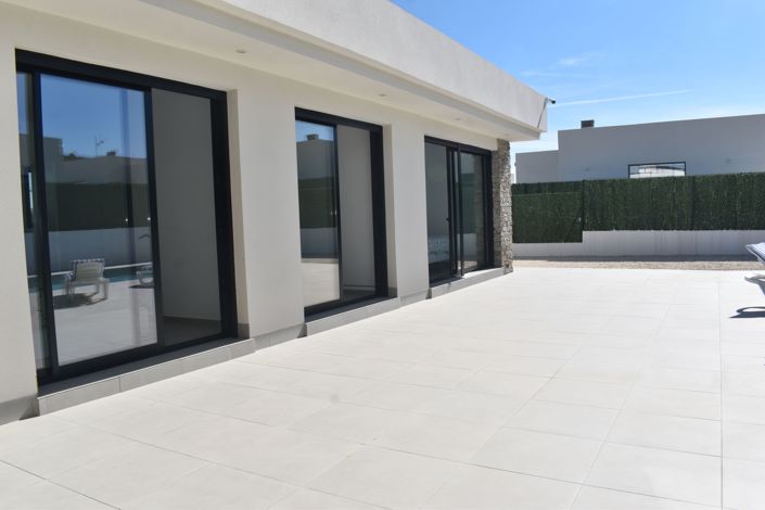 Image No.7-3 Bed Villa for sale