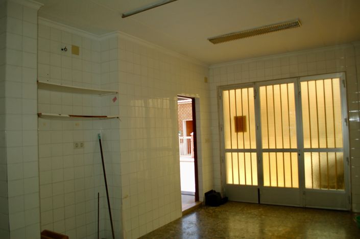 Image No.26-6 Bed Townhouse for sale