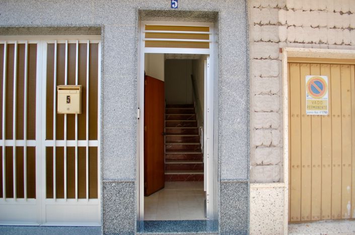 Image No.30-6 Bed Townhouse for sale