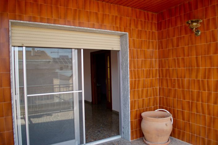 Image No.37-6 Bed Townhouse for sale