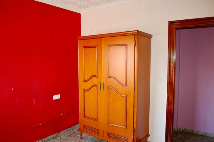 Image No.46-6 Bed Townhouse for sale