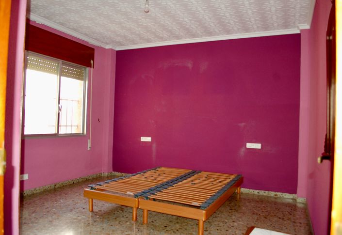 Image No.48-6 Bed Townhouse for sale