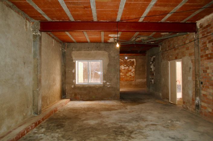 Image No.7-6 Bed Townhouse for sale