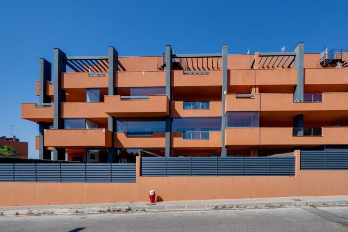 Image No.45-2 Bed Apartment for sale