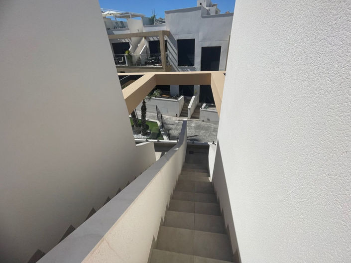 Image No.23-2 Bed Apartment for sale