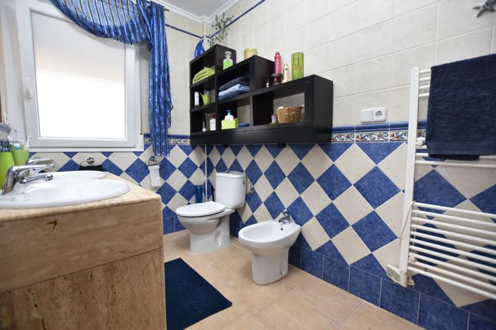 Image No.35-3 Bed Villa for sale