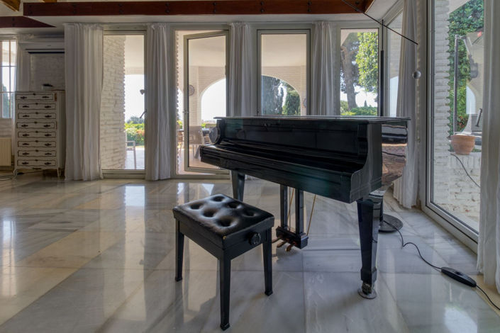 Image No.28-6 Bed Villa for sale