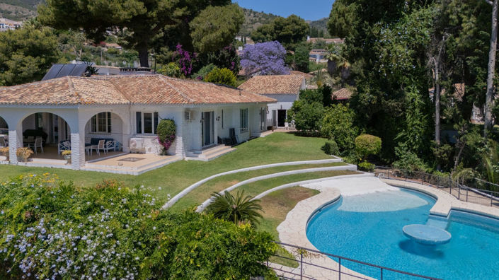 Image No.3-6 Bed Villa for sale