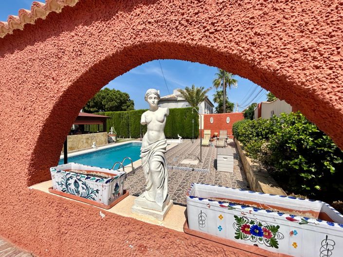 Image No.5-3 Bed Villa for sale