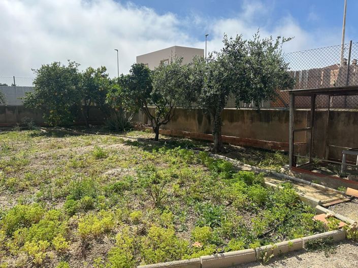 Image No.35-3 Bed Villa for sale