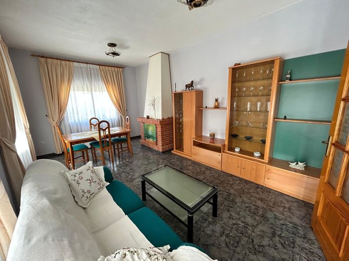 Image No.4-3 Bed Villa for sale