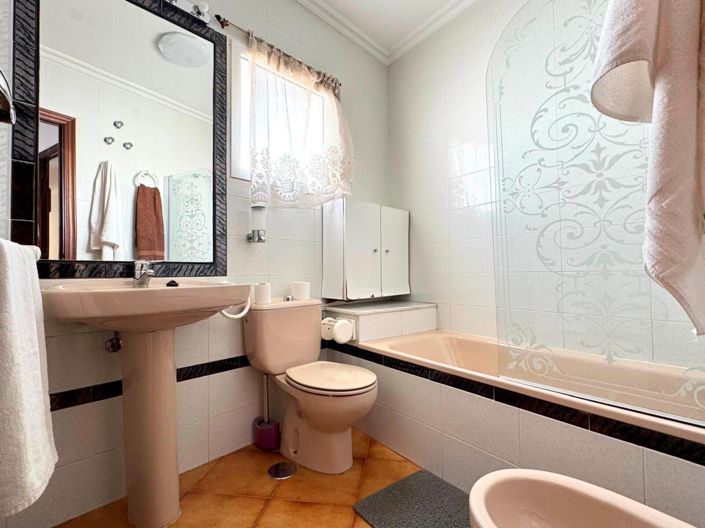 Image No.21-3 Bed Penthouse for sale