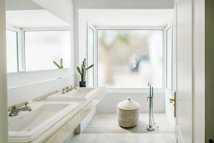 Image No.5-5 Bed Villa for sale